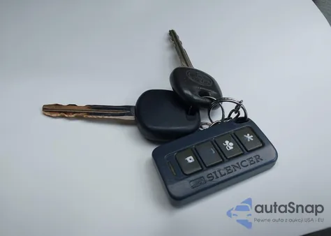 2002 Toyota Sequoia Limited V8 из США, поврежденный, VIN 5TDBT48A82S058278